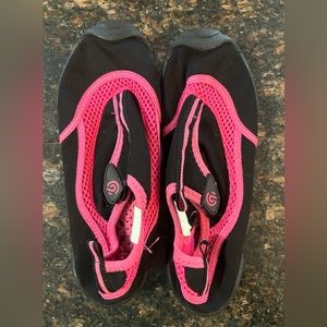 Girls water shoes
